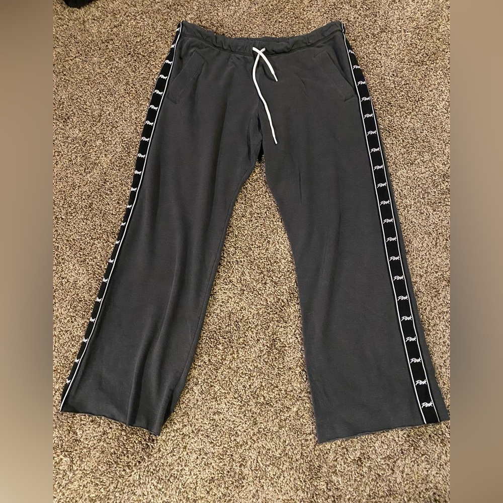 Victoria secret Pink, wide leg sweatpants, size L, NO smoke / smells/ pets